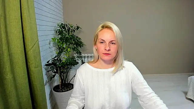 Alicee Gracee online show from January 2025 09:26:01 PM