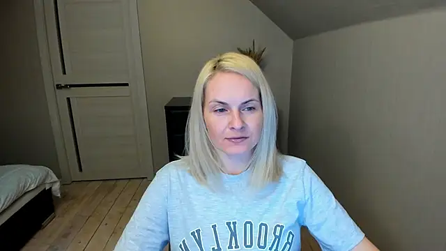 Alicee Gracee online show from February 2025 07:03:02 PM