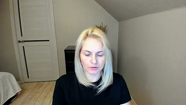 Alicee Gracee online show from February 2025 06:53:01 PM