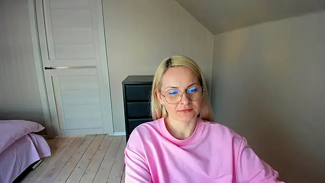 Alicee Gracee online show from March 2025 12:28:01 PM