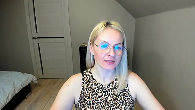 Alicee Gracee online show from March 2025 06:07:02 PM