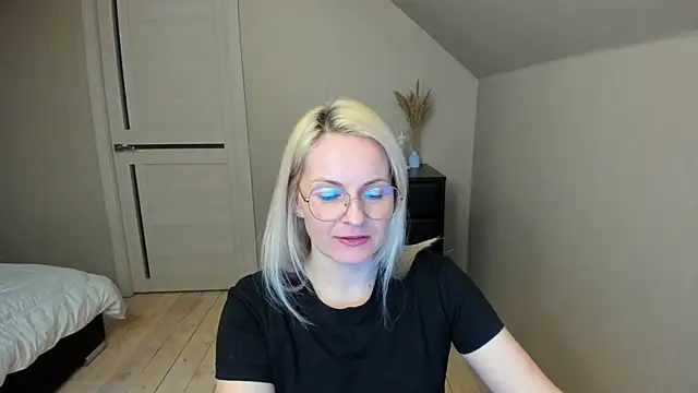 Alicee Gracee online show from March 2025 06:55:02 PM