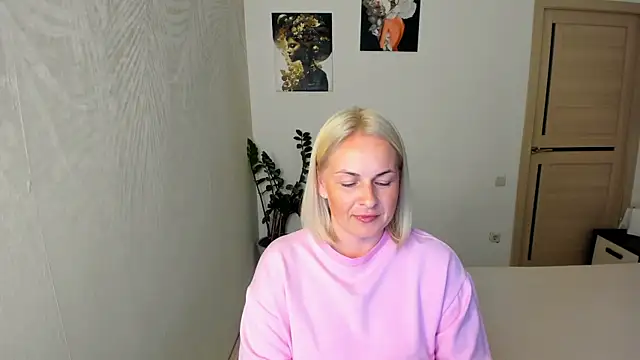 Alicee Gracee online show from June 2026 07:37:01 PM