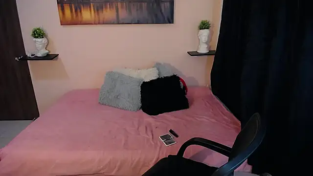 cristal-evanns online show from March 2026 09:37:01 PM