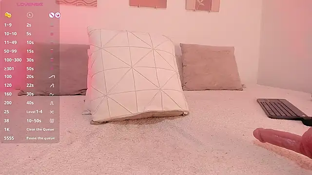 Mia Heartt online show from February 2025 11:09:01 PM