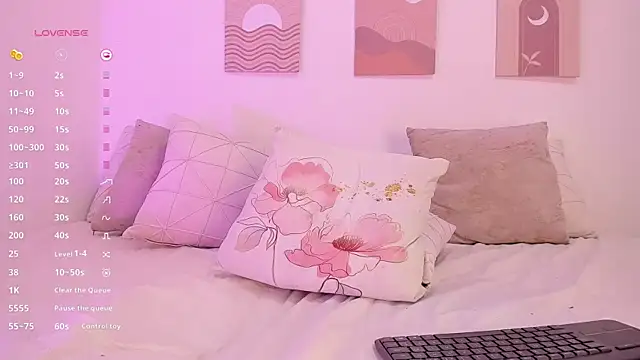 Mia Heartt online show from March 2025 04:33:02 PM