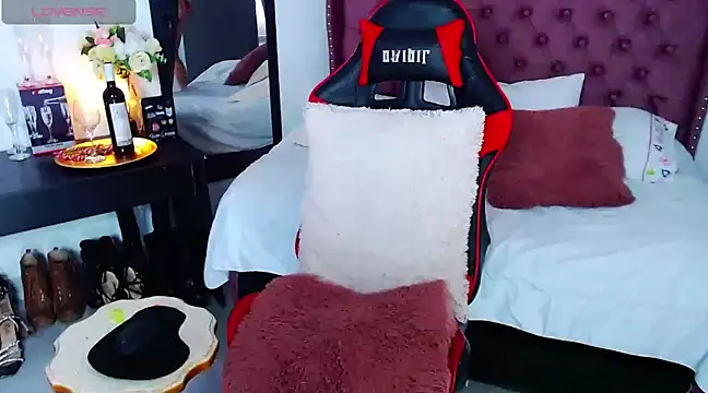 rubyylowell online show from January 2025 12:52:01 PM