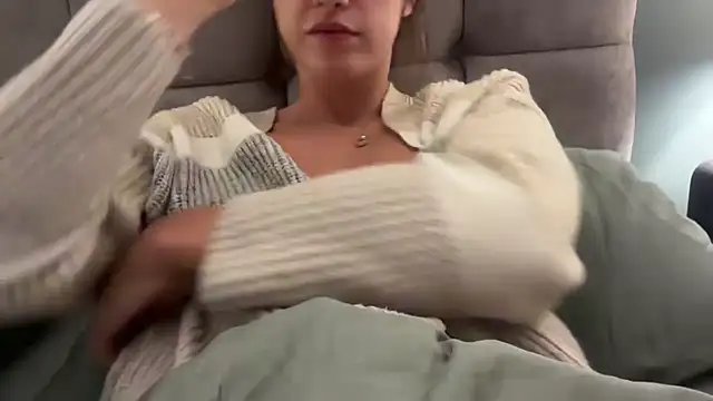 LustfulLuna  online show from January 2025 06:49:01 PM