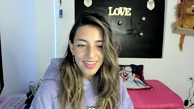 queen-natty online show from December 2024 06:47:01 AM