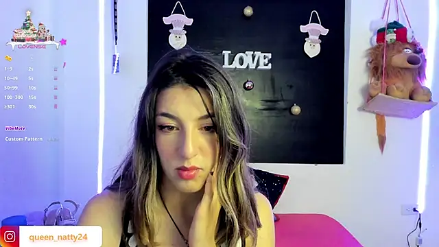 queen-natty online show from December 2024 04:55:02 AM