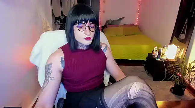 Snapshot of ShiiraVelkor chatting on February 2025 10:12:01 AM ShiiraVelkor online show from February 2025 10:12:01 AM