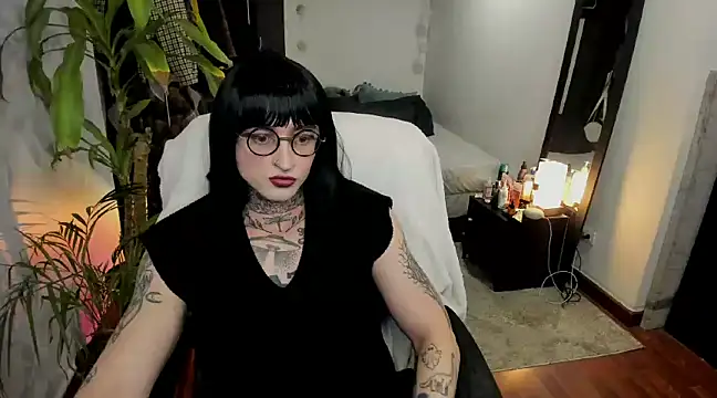 Snapshot of ShiiraVelkor chatting on March 2025 10:26:02 PM ShiiraVelkor online show from March 2025 10:26:02 PM