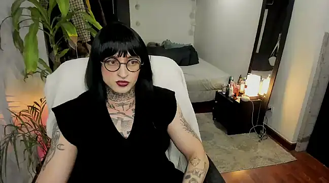 Snapshot of ShiiraVelkor chatting on March 2025 01:32:02 AM ShiiraVelkor online show from March 2025 01:32:02 AM