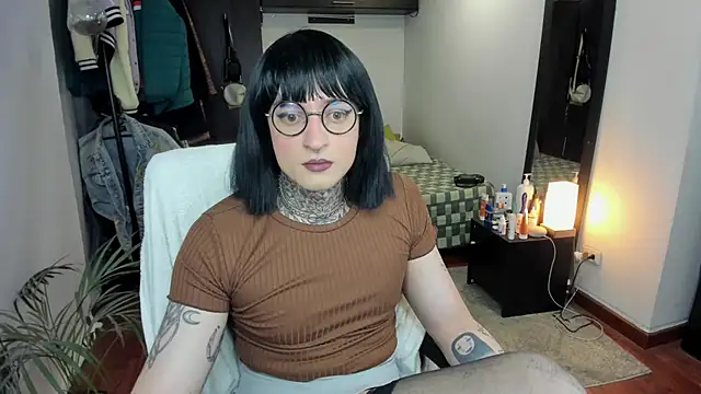 Snapshot of ShiiraVelkor chatting on September 2025 09:42:02 AM ShiiraVelkor online show from September 2025 09:42:02 AM