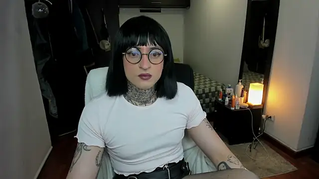 Snapshot of ShiiraVelkor chatting on September 2025 09:53:02 AM ShiiraVelkor online show from September 2025 09:53:02 AM