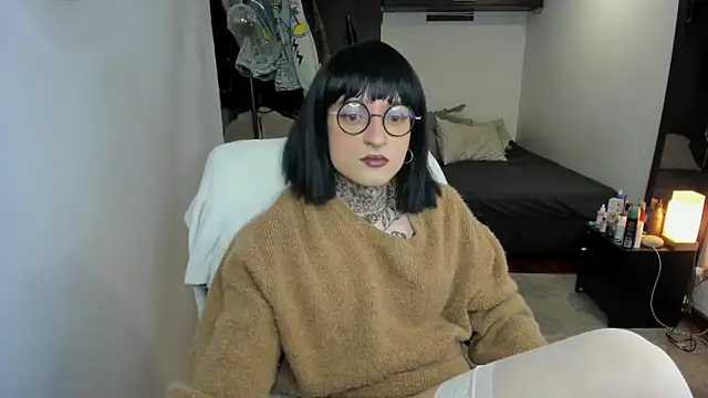 Snapshot of ShiiraVelkor chatting on September 2025 09:46:01 AM ShiiraVelkor online show from September 2025 09:46:01 AM