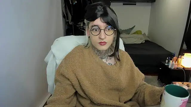 Snapshot of ShiiraVelkor chatting on October 2025 09:31:01 AM ShiiraVelkor online show from October 2025 09:31:01 AM