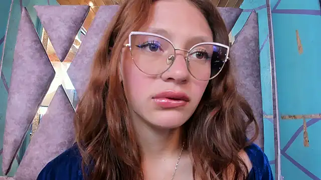 LARICSABLUE online show from January 2025 10:50:02 AM