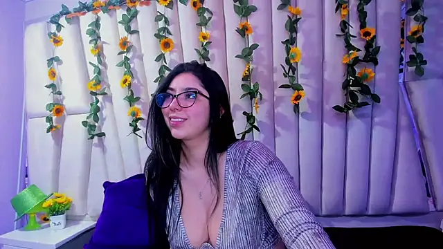 Lucy Anall  online show from March 2025 11:56:01 PM