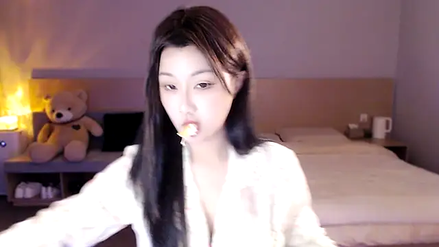 Lucky-baby online show from December 2024 03:25:02 PM