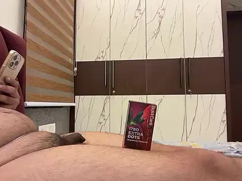 Rahulroy96 online show from April 2026 07:49:02 PM