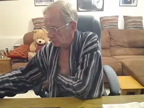 Snapshot of Ferret7777 chatting on June 2026 09:52:01 PM Ferret7777 online show from June 2026 09:52:01 PM