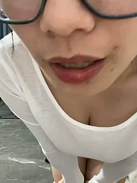 Bella0815 online show from December 2024 06:47:01 AM