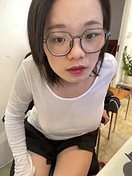 Bella0815 online show from March 2025 06:40:01 AM