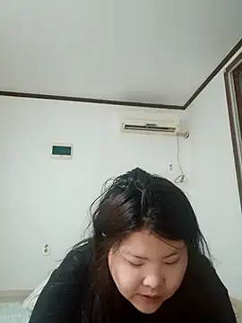 hello098712 online show from March 2025 10:49:02 AM