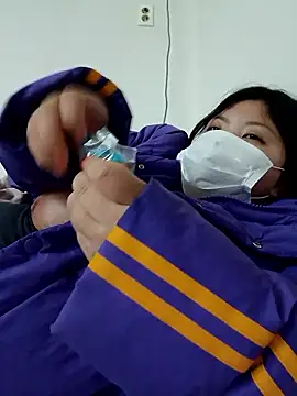 hello098712 online show from December 2025 09:14:01 AM