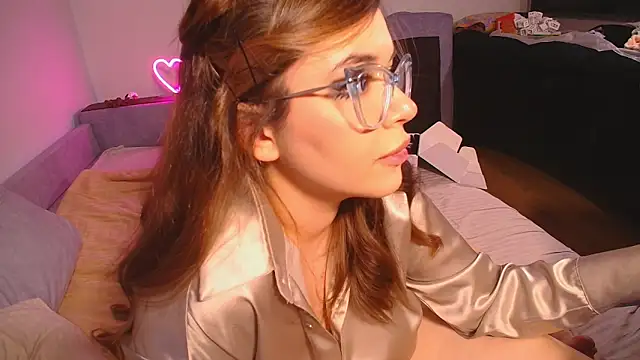 CutiePie3 online show from December 2024 12:27:01 AM