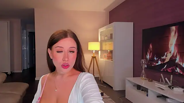 monica x   online show from October 2025 07:23:02 PM