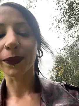 Snapshot of MissMidnightUK chatting on September 2025 03:59:02 PM MissMidnightUK online show from September 2025 03:59:02 PM