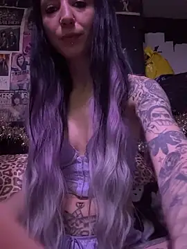 MissMidnightUK online show from December 2025 12:08:01 AM