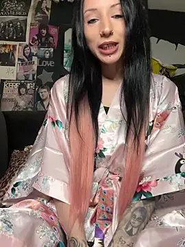 MissMidnightUK online show from February 2026 12:33:02 AM