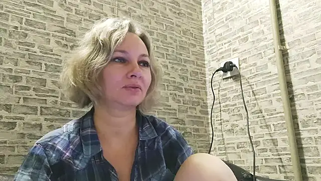 EdithManning online show from January 2025 06:02:02 AM