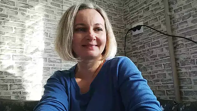 EdithManning online show from February 2025 09:25:02 AM