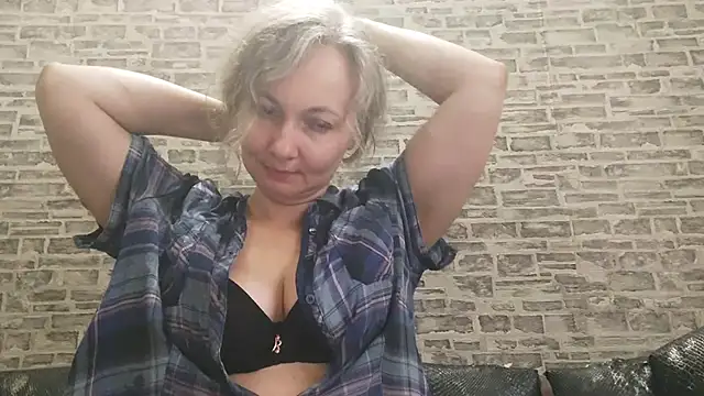 EdithManning online show from November 2025 07:42:02 AM