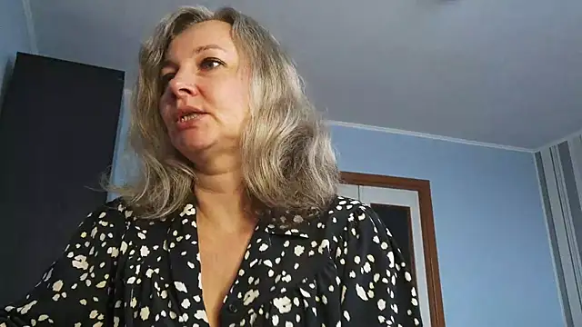 EdithManning online show from February 2026 06:33:02 AM