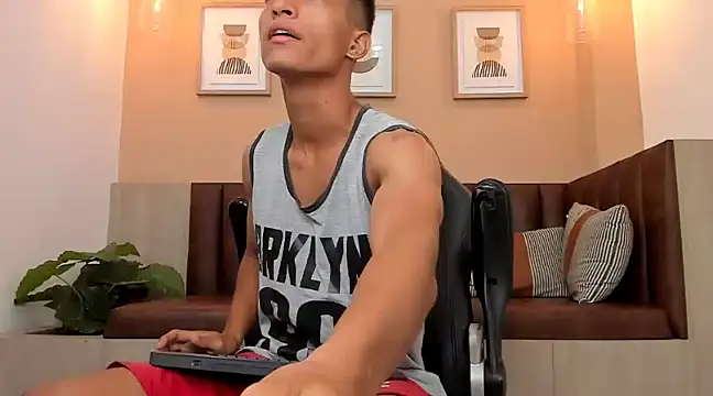 wolf james123 online show from February 2025 03:48:01 AM