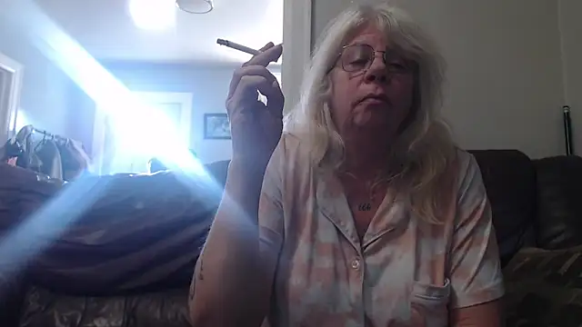 canadiancougar1965 online show from February 2025 03:09:02 PM