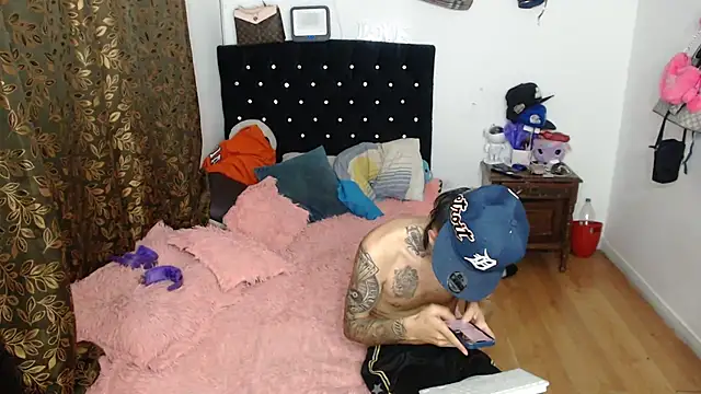 Kitty and jake online show from March 2025 05:52:01 AM