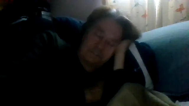 Snapshot of frankie7inch chatting on June 2026 12:17:02 AM frankie7inch online show from June 2026 12:17:02 AM
