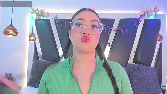 antonelllepiercee online show from July 2026 11:27:02 AM
