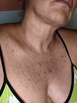 Kasandra Ho online show from March 2026 01:21:01 AM