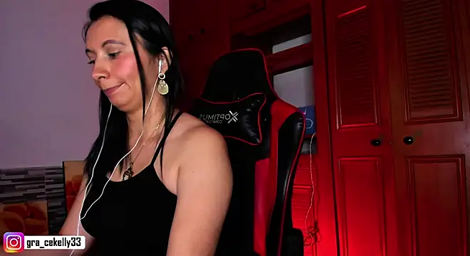 gracekelly12 online show from December 2024 09:46:01 PM