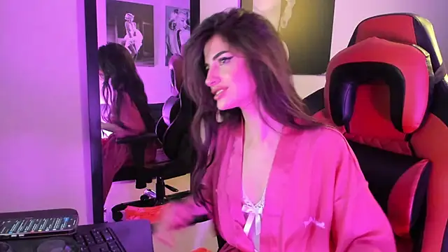 Snapshot of Megga_Bluee chatting on February 2025 10:02:01 PM Megga Bluee online show from February 2025 10:02:01 PM