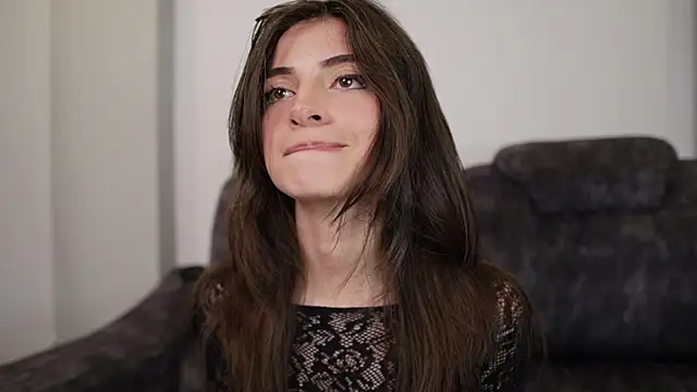 Snapshot of Megga_Bluee chatting on October 2025 08:59:01 PM Megga Bluee online show from October 2025 08:59:01 PM