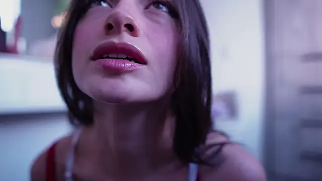 Snapshot of Megga_Bluee chatting on December 2025 09:55:02 PM Megga Bluee online show from December 2025 09:55:02 PM