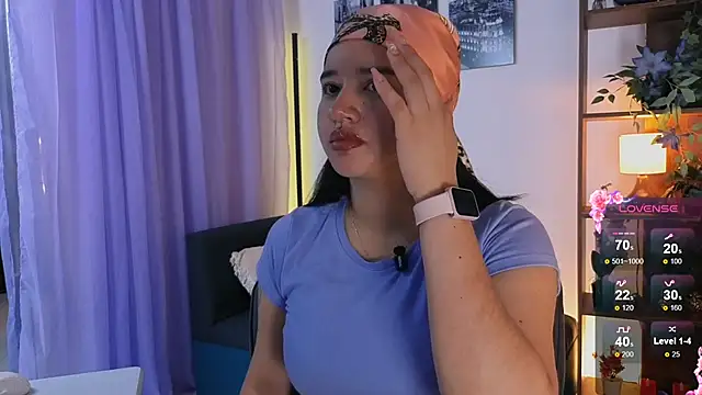 Snapshot of emilyrouxe chatting on September 2025 02:41:01 PM emilyrouxe online show from September 2025 02:41:01 PM